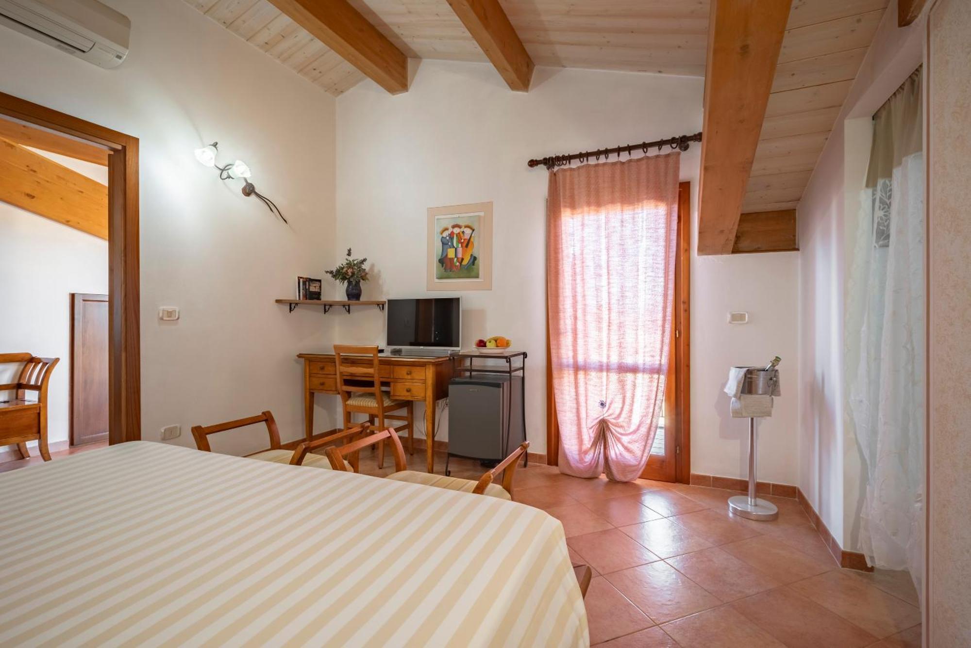 Lola Piccolo Hotel E Appartamenti Marina di Grosseto Exteriér fotografie