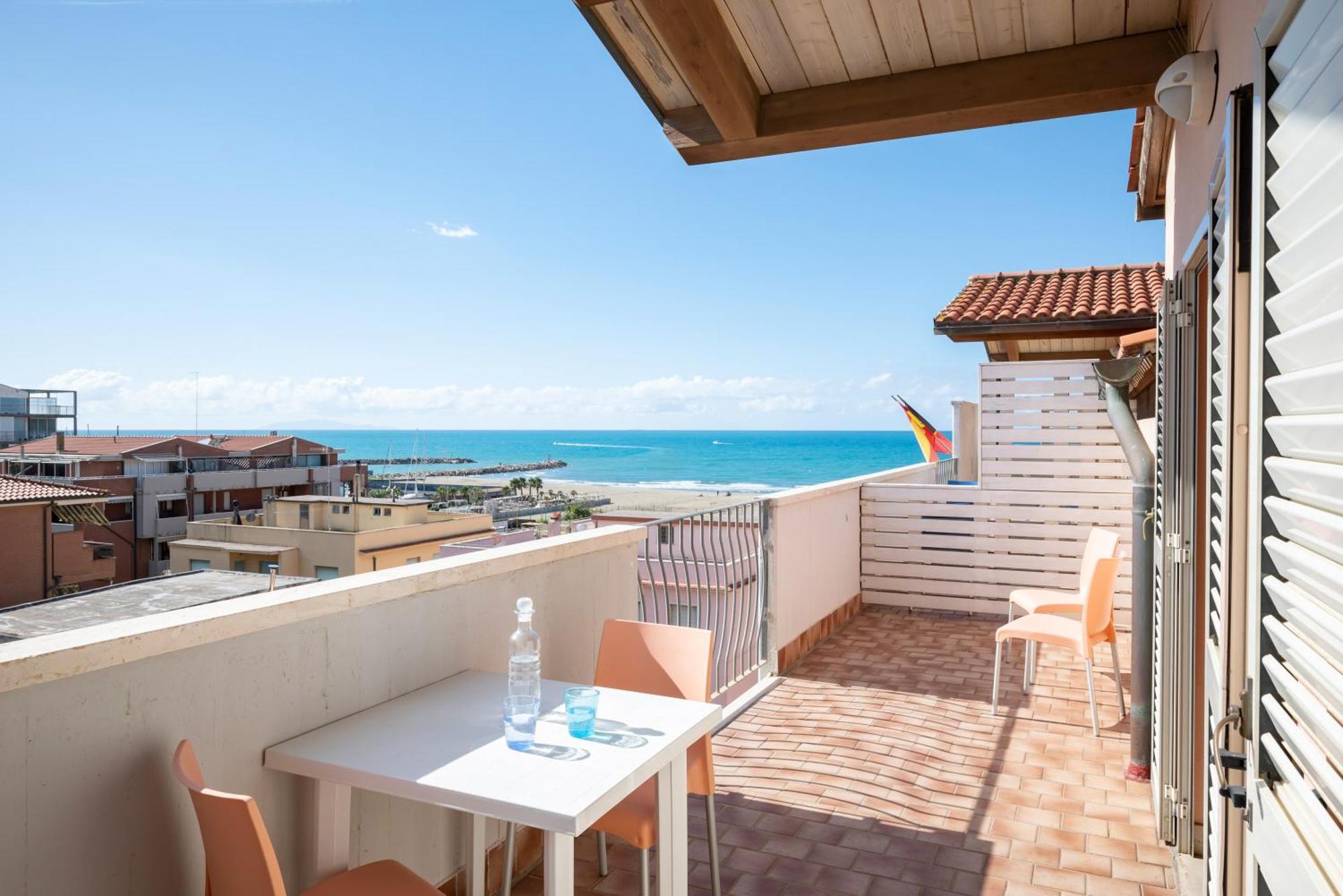 Lola Piccolo Hotel E Appartamenti Marina di Grosseto Exteriér fotografie